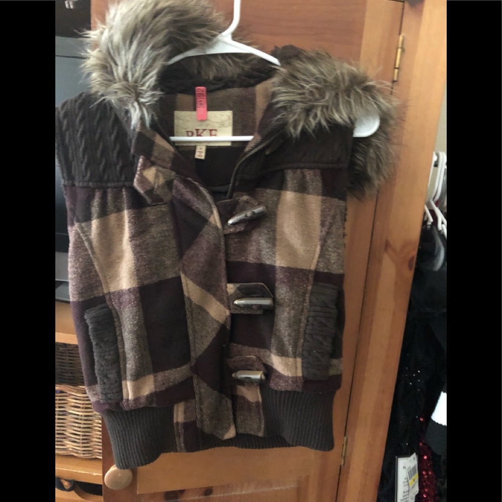 BKE vest size S